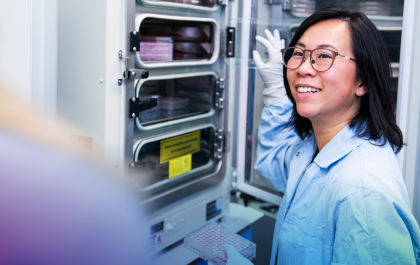 ProQR employee working at the lab